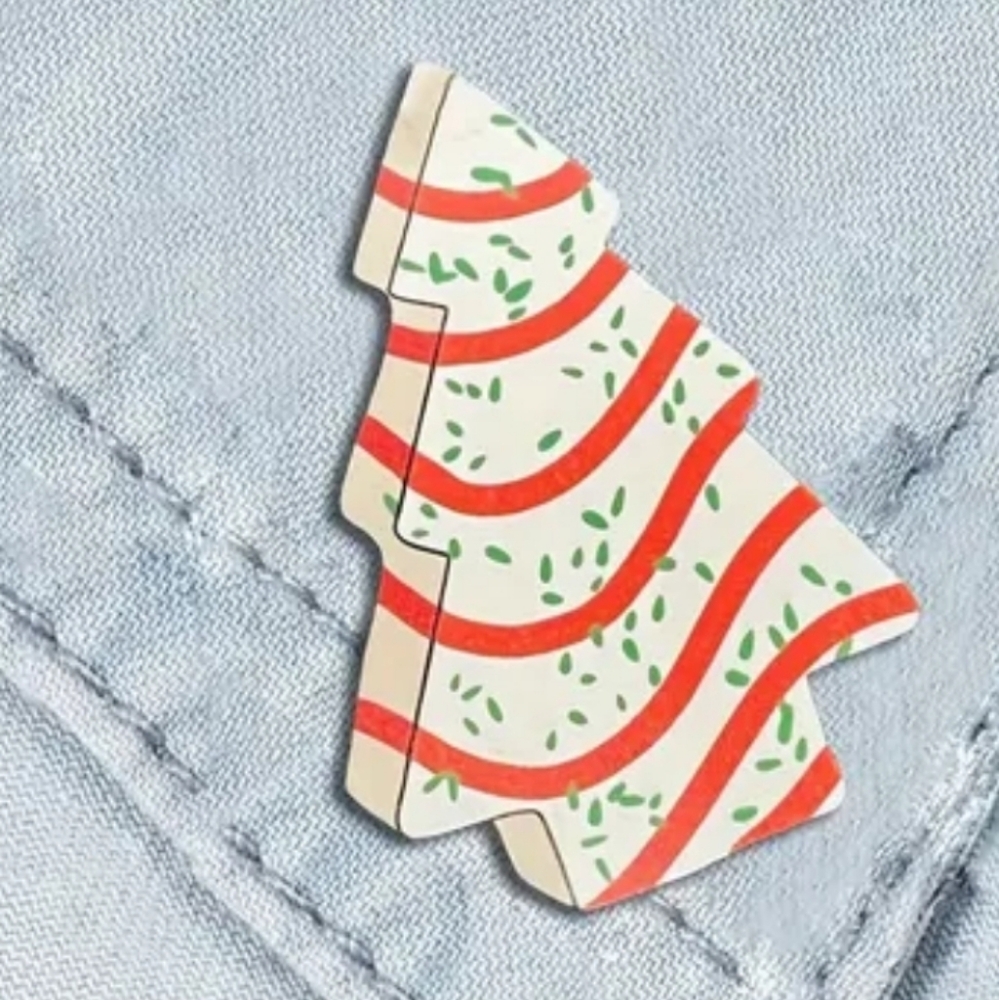 Christmas snack cake pin